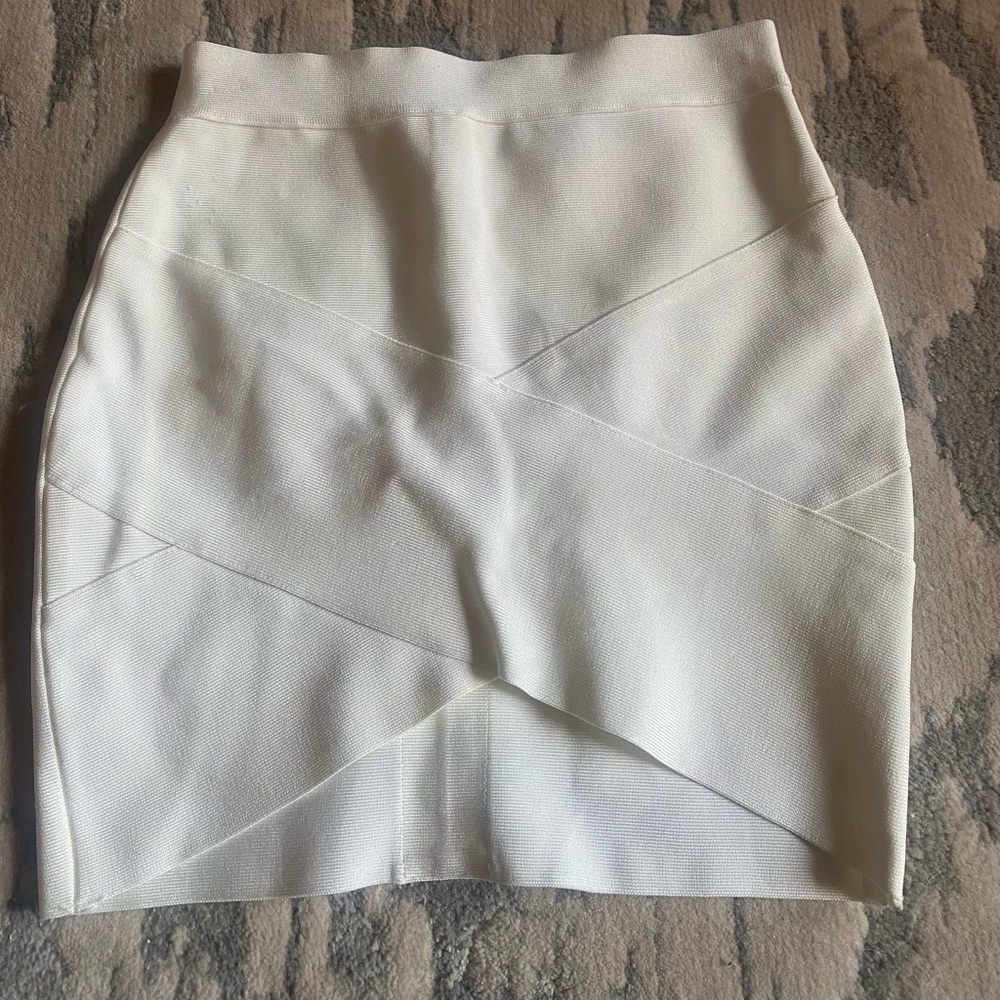 Rhythm of Grace white skirt. MEDIUM. Great condition
